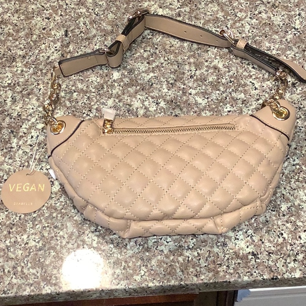 Tan purse for sale, never used, good condition